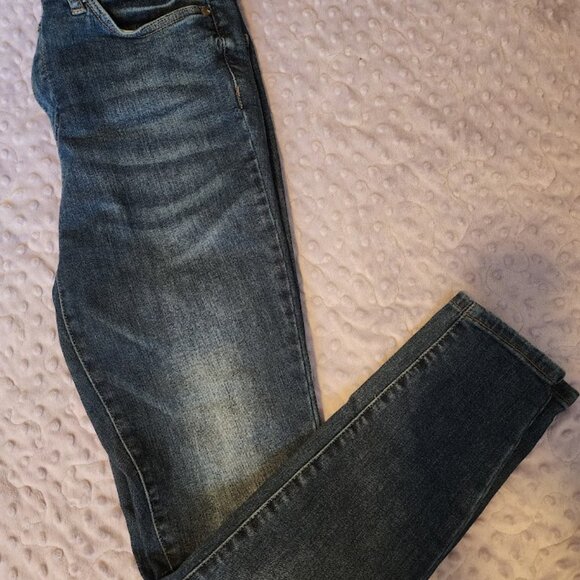 Judy Blue Dark Wash Skinny Fit Jeans - Picture 3 of 9